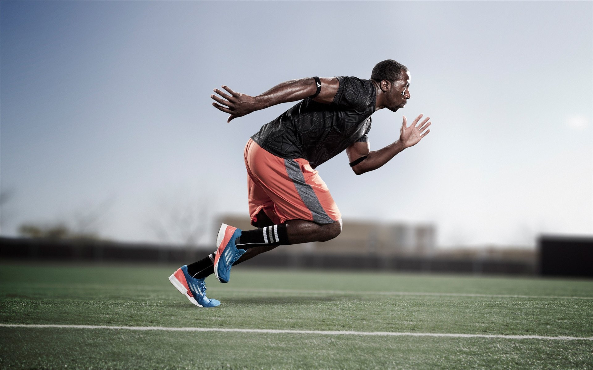 转会窗快讯：各大豪门争夺顶级前锋，2021豪门转会