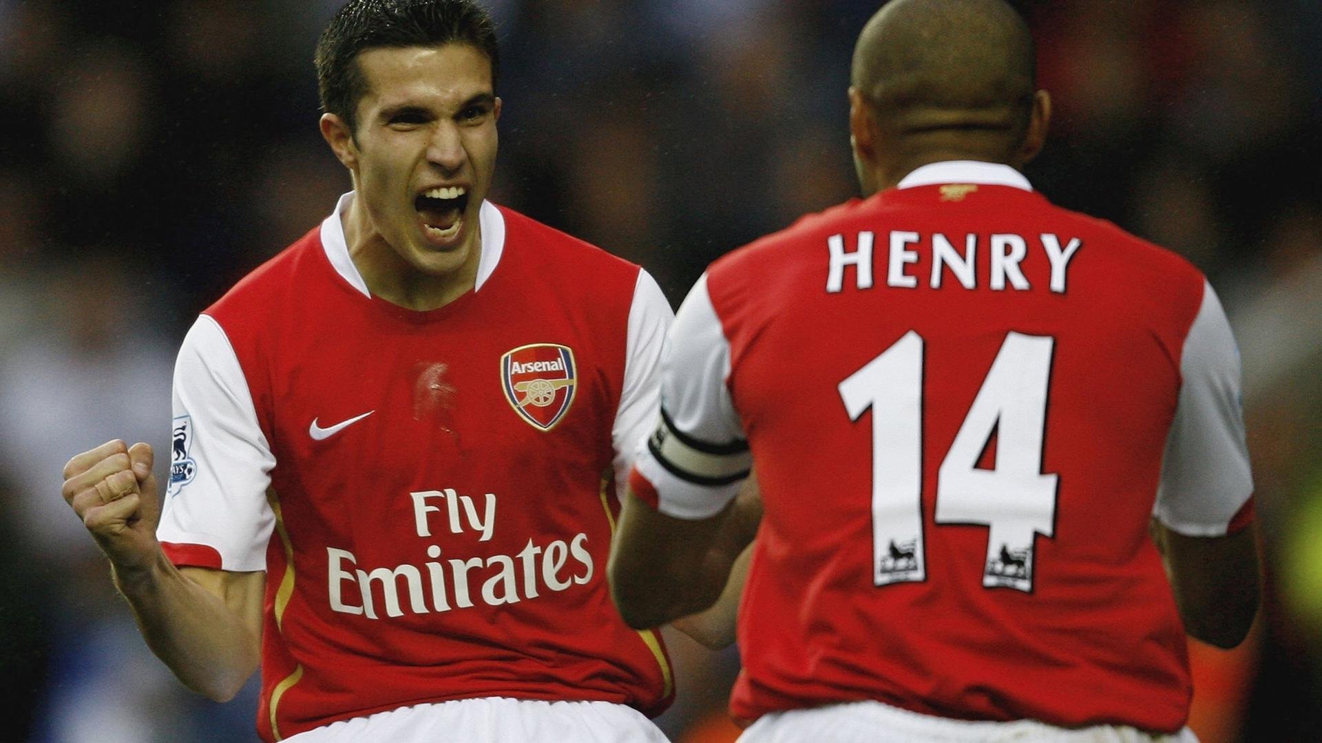 转会窗快讯：各大豪门争夺顶级前锋，2021豪门转会