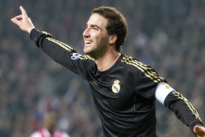 乐鱼体育官方网站最新登录入口-中超焦点战精彩瞬间引热议，2021中超集锦官方视频集锦