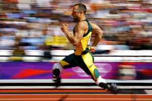 乐鱼体育网页-兰德尔26分钟轰三双！加内特36年纪录被他打破，加内特评价杜兰特